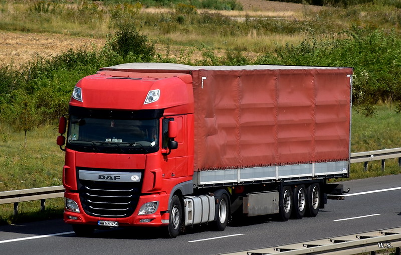 DAF_XF_106_PL_2.jpg