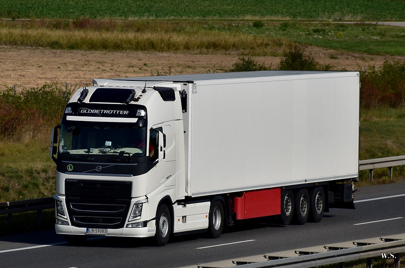 Volvo_FH4_PL_1.jpg