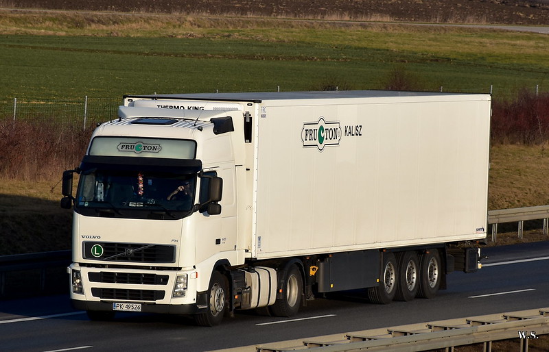 Volvo_FH2_Fructon_PL.jpg