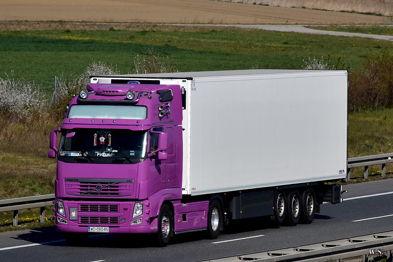 Volvo_FH2_Końka_PL.jpg