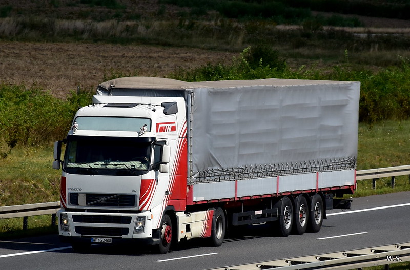 Volvo_FH2_Kośla_PL.jpg