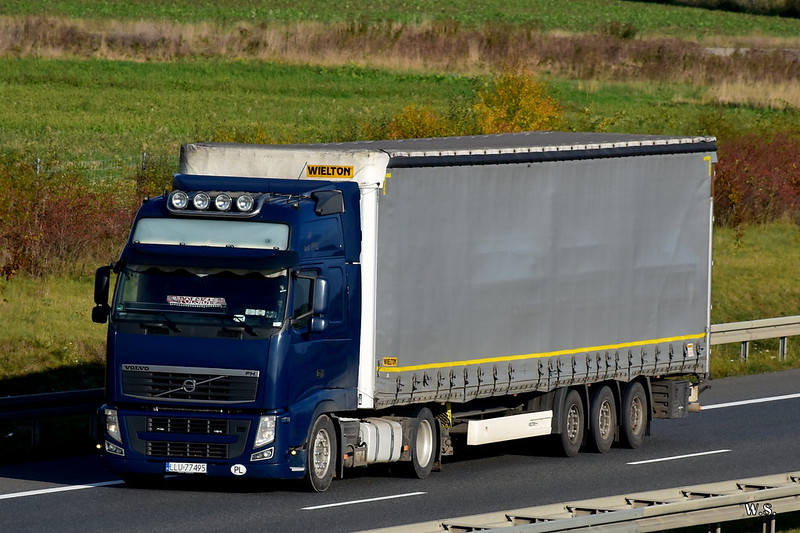 Volvo_FH3_PL_8.jpg