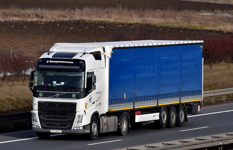 Volvo_FH4_Belmagistralavtotrans_BY.jpg