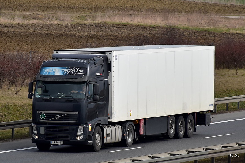 Volvo_FH3_PL_2.jpg