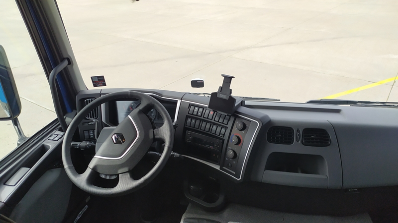 Pulpit sterowniczy Renault Range D WIDE 320