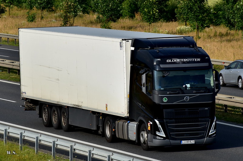 Juszka_Volvo_FH5_PL.jpg