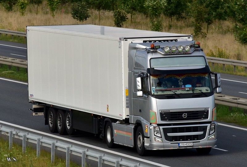 Miś-Trans_Volvo_FH3_PL.jpg