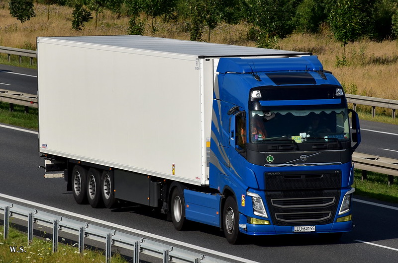 Volvo_FH4_PL_1.jpg