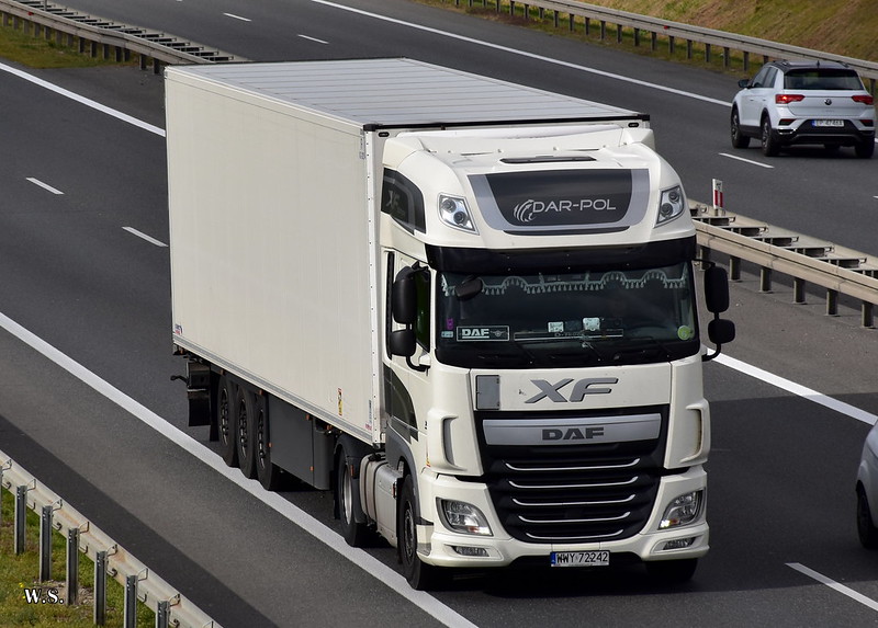 Dar-Pol_DAF_XF106_PL.jpg
