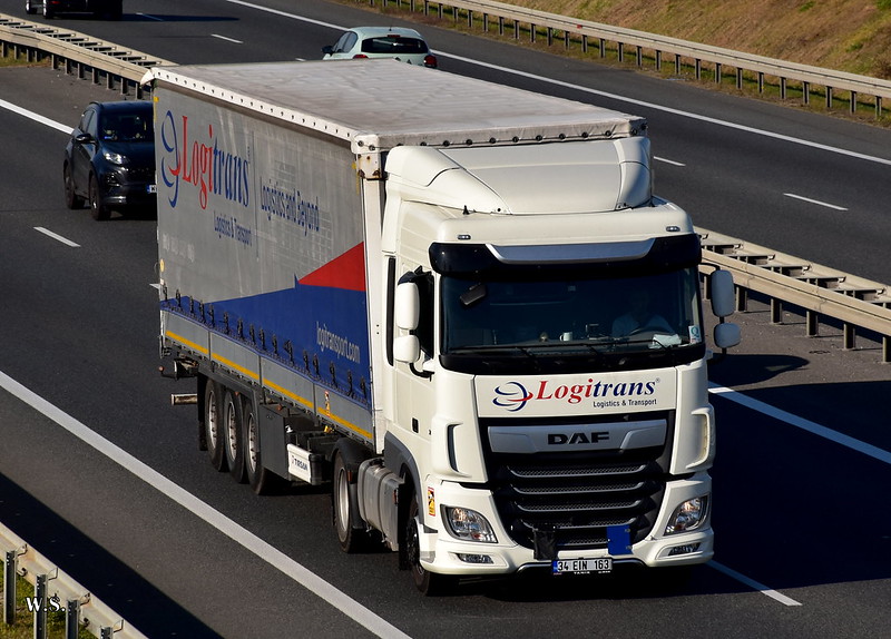 Logitrans_DAF_XF106_TR.jpg