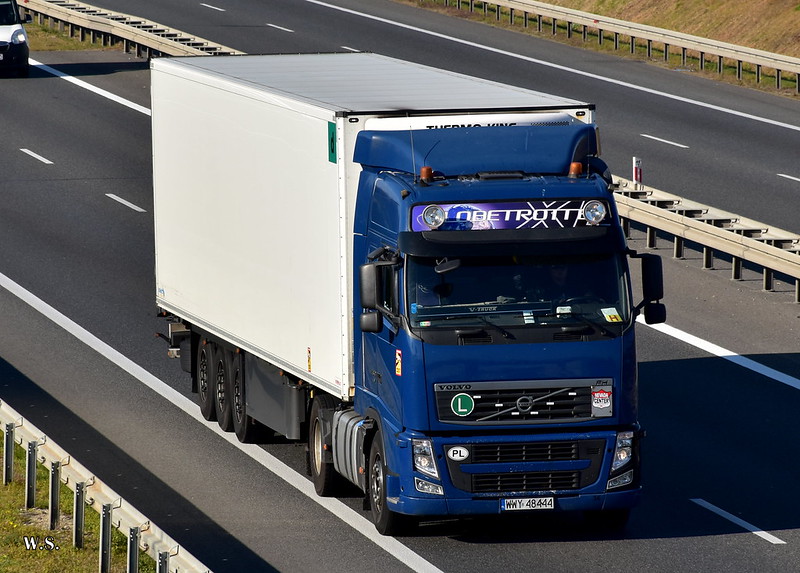 Folwex_Volvo_FH3_PL.jpg