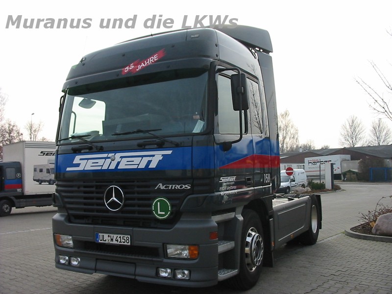 auf dem Firmengelände