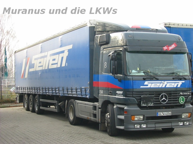 auf dem Firmengelände