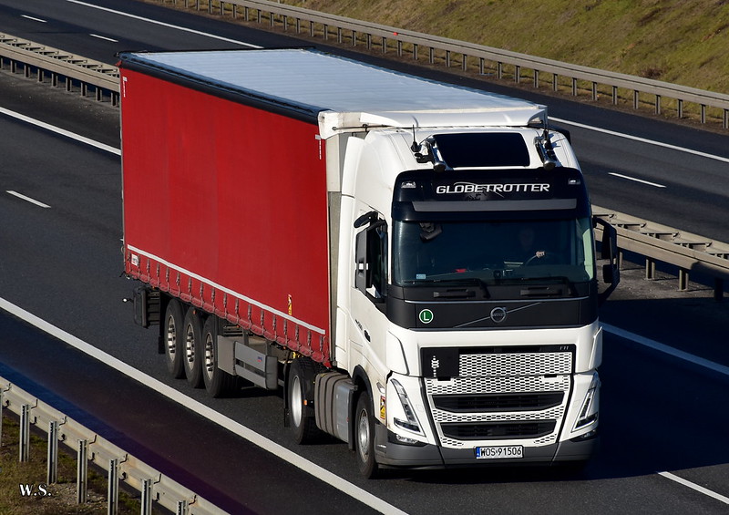 Mierzejewski_Volvo_FH5_PL_1.jpg