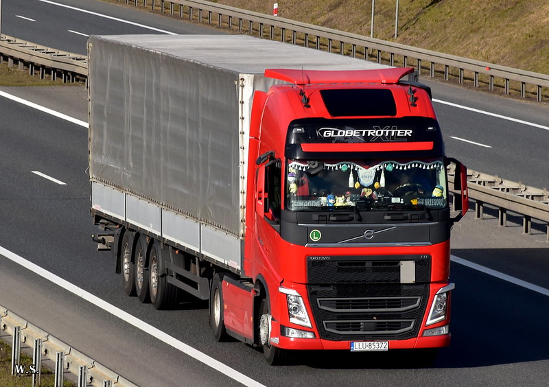 Volvo_FH4_PL_2.jpg