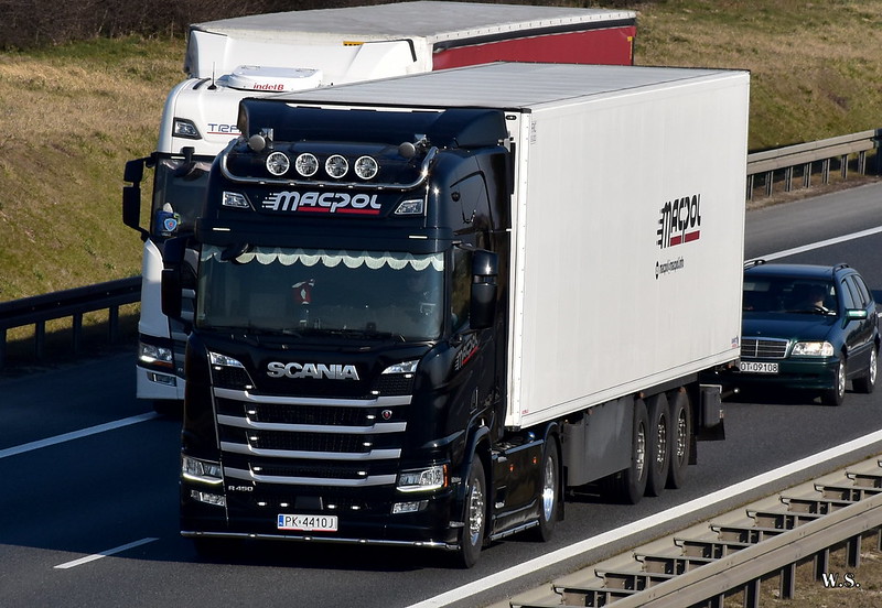 Macpol_Scania_R_PL.jpg
