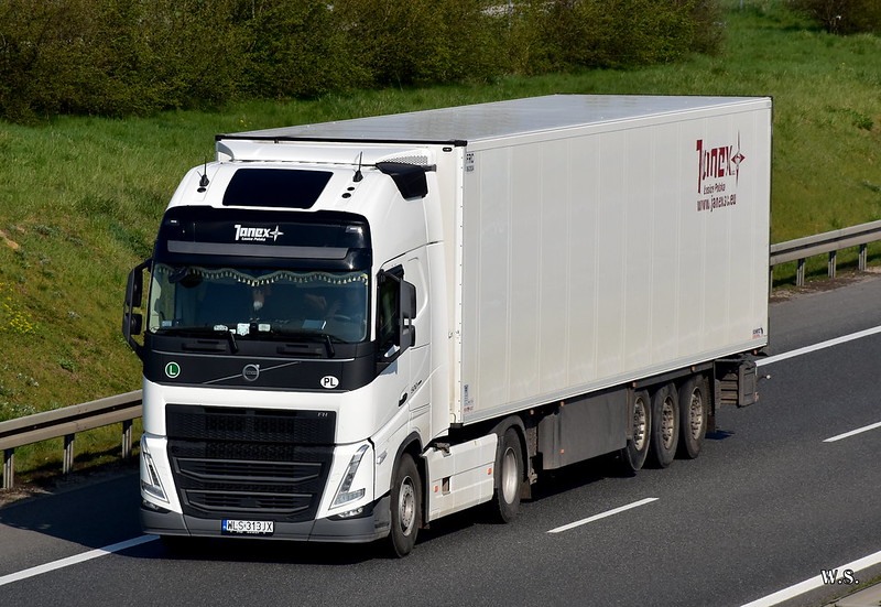 Janex_Volvo_FH5_PL_2.jpg