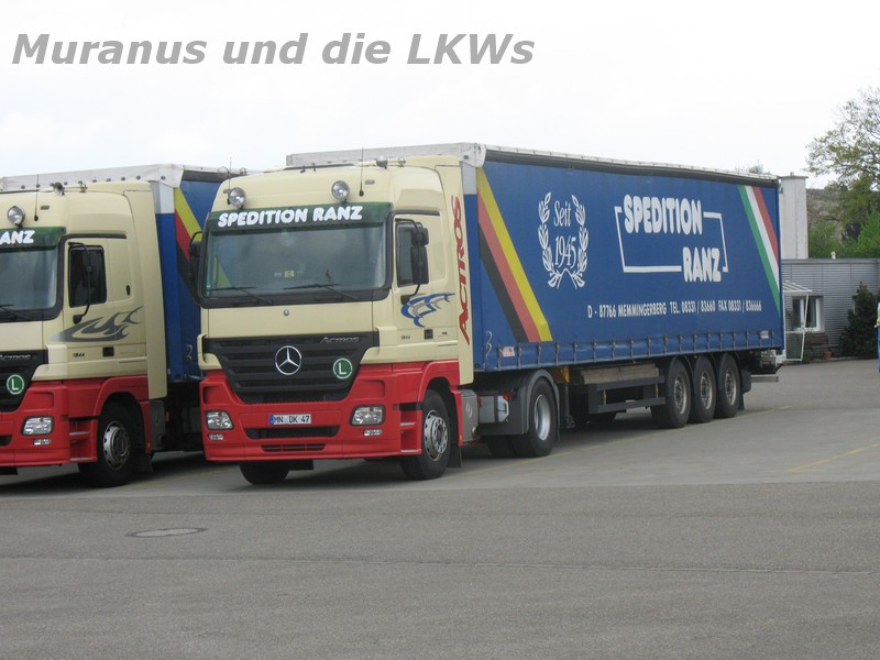 In front of the gate in Memmingerberg