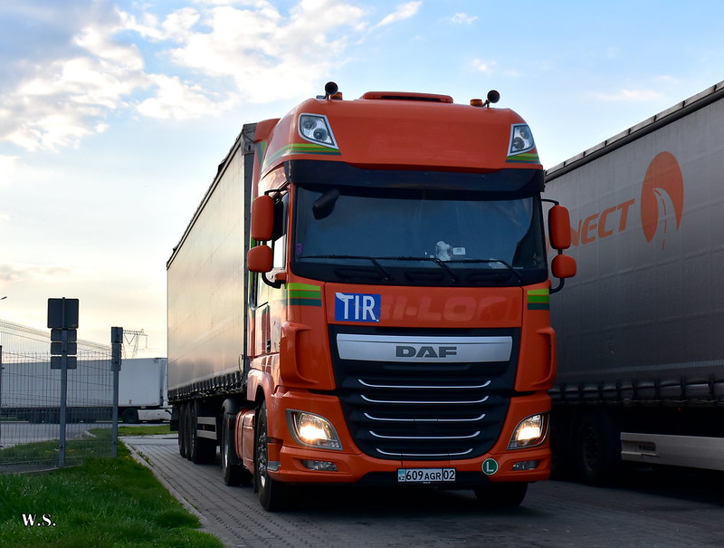 DAF_XF106_KZ.jpg