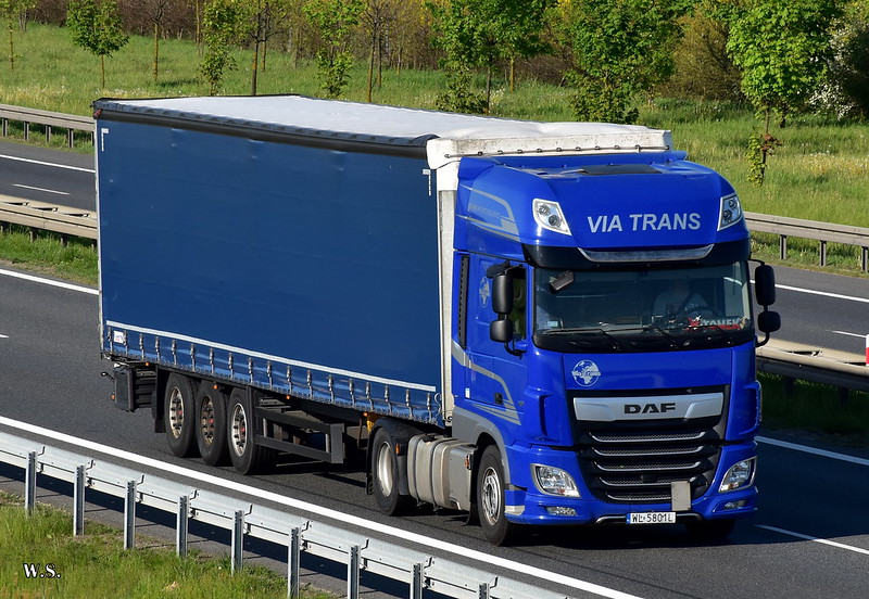 VIA_Trans_DAF_XF106_PL.jpg