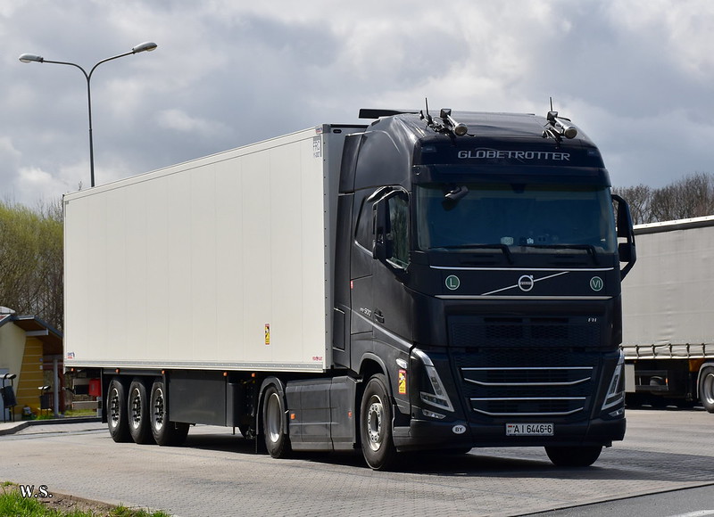 Volvo_FH5_BY.jpg