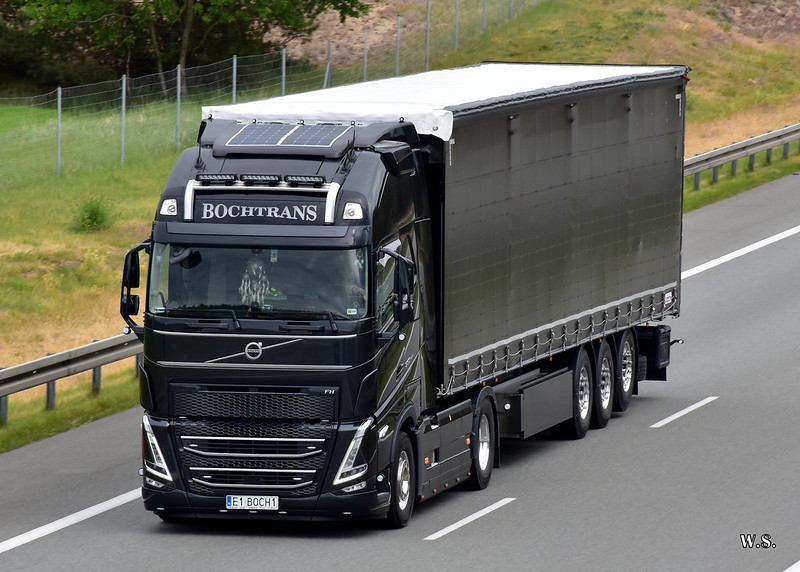 Bochtrans_Volvo_FH5_PL.jpg