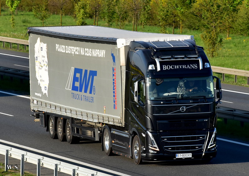 Bochtrans_Volvo_FH5_PL.jpg