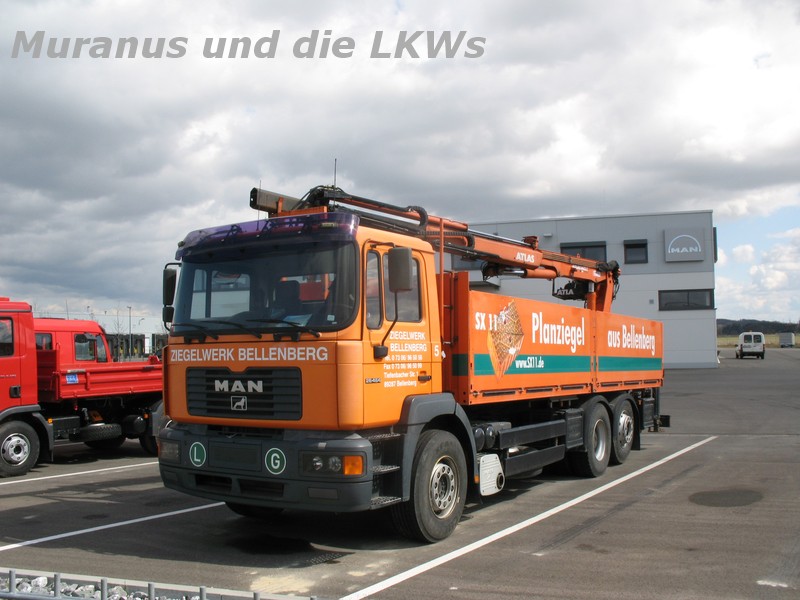 auf dem Firmengelände