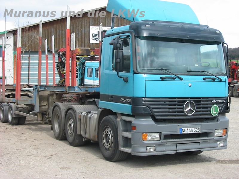 auf dem Firmengelände