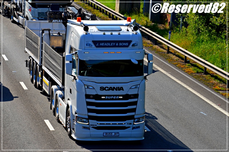 DSC_7456.JPG Headley&son.JPG