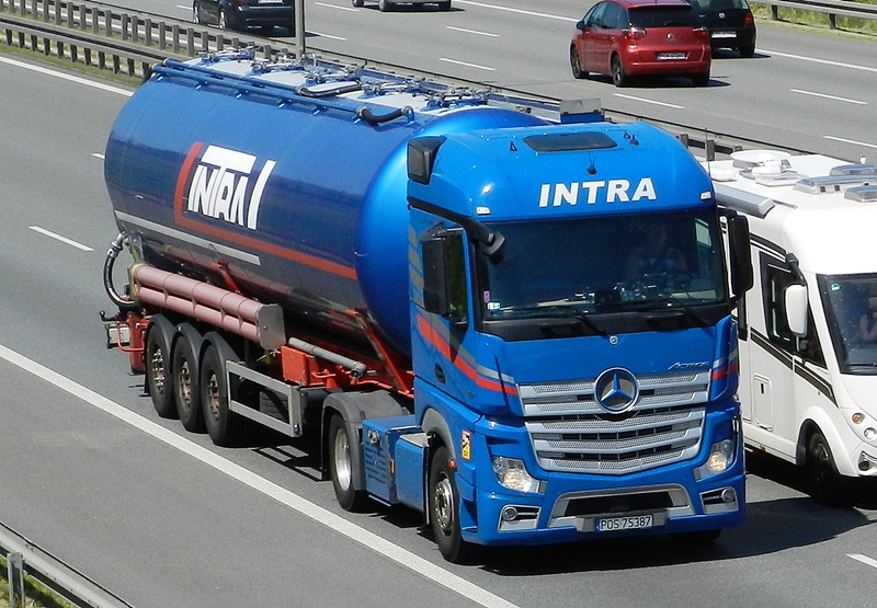 intra2.JPG