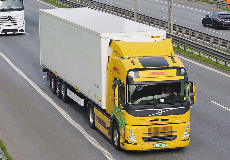 dhl new.JPG