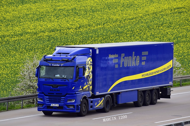 _DSC1423-crop-Fuhrunternehmen Funke-MAN TGX II GM.JPG
