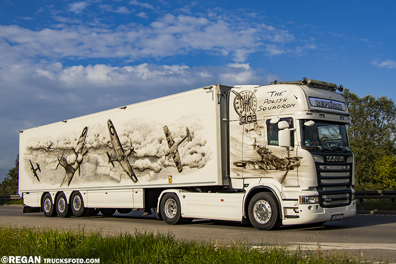 Scania R560 V8 Repiński Transport 303  Dywizjon.jpg