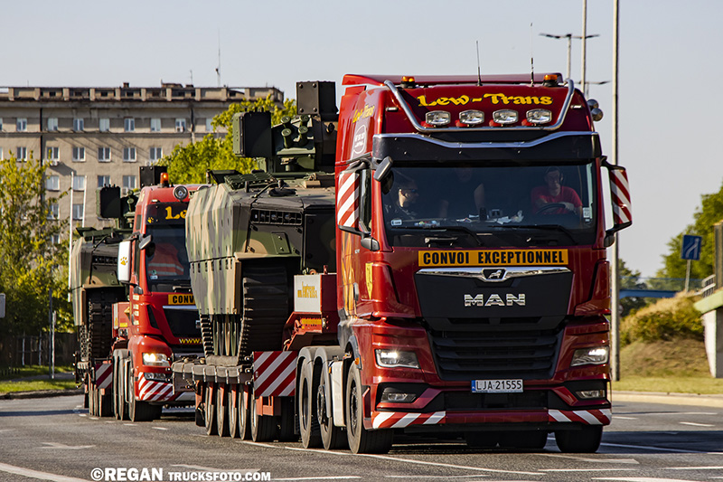 MAN TGX Lew-Trans.jpg