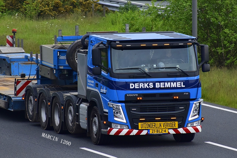 _DSC3778-crop-Volvo FM IV Globetrotter XL-DERKS BEMMEL.JPG