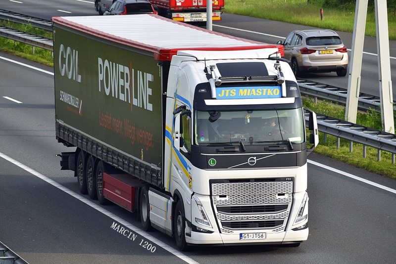 _DSC3437-crop- JTS  Miastko- Volvo FH V Globetrotter.JPG
