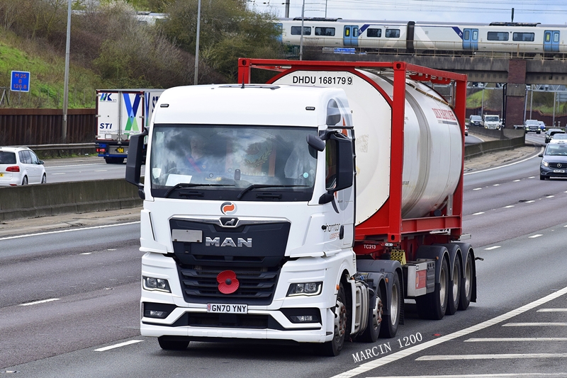 _DSC0611-crop-Thornton Logistics-MAN TGX II GM.JPG