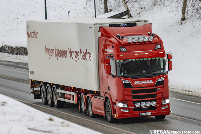Scania R660 V8 - E-Trans posten.jpg