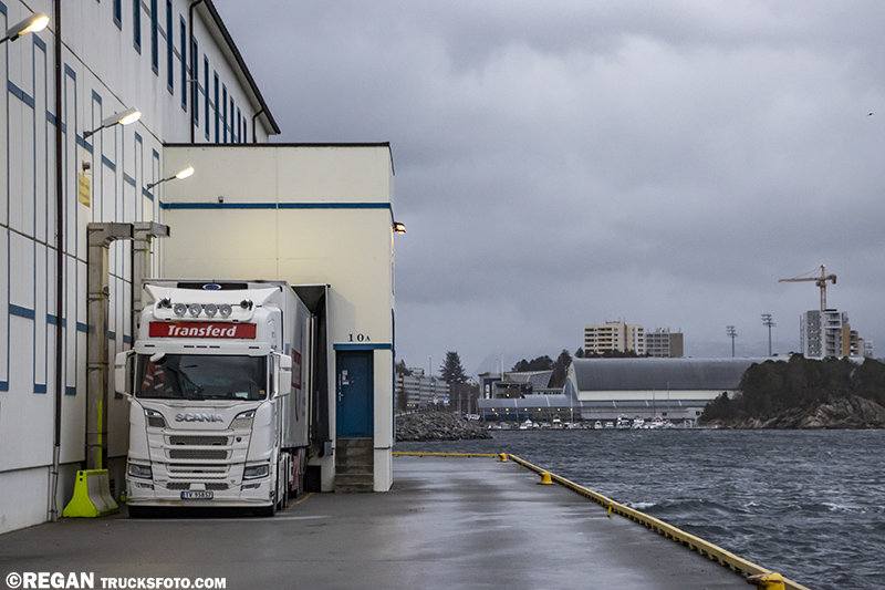 Scania R580 V8 - Transferd.jpg