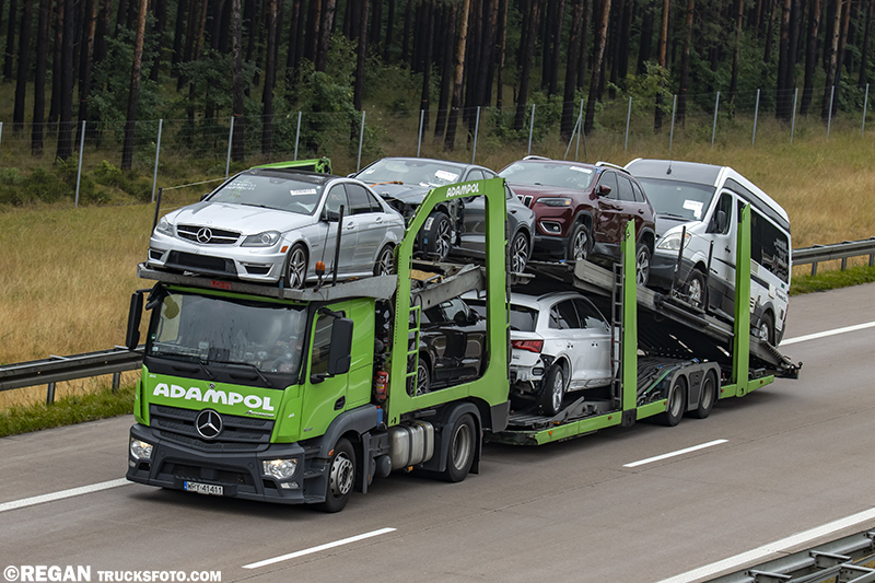 Mercedes-Benz Actros 1845 Jaś - Adampol.jpg