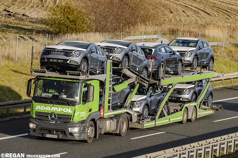 Mercedes-Benz Actros 1845 Ghost - Adampol.jpg