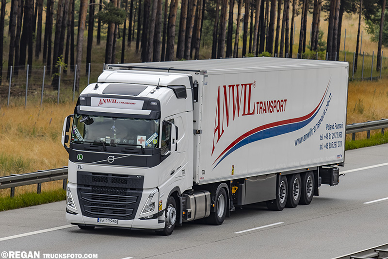 Volvo FH5 - Anwil Transport.jpg