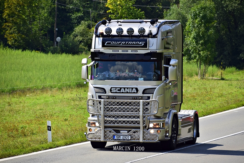 _DSC6139-crop-Coufa Trans-Scania R Streamline Topline.JPG