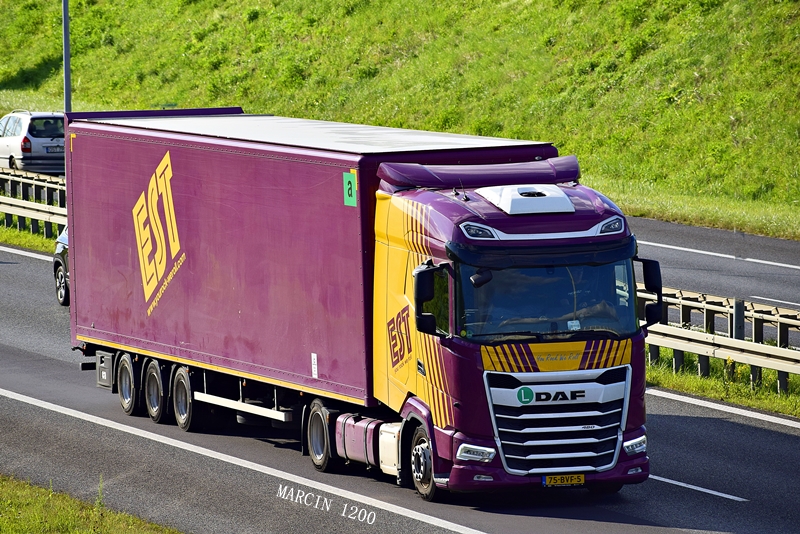 _DSC6663-crop-EST-Transam Trucking Limited-DAF XG+.JPG