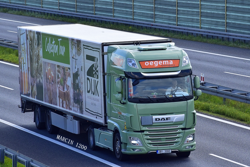 _DSC6583-crop-Oegema Transport-DAF XF106 II.JPG