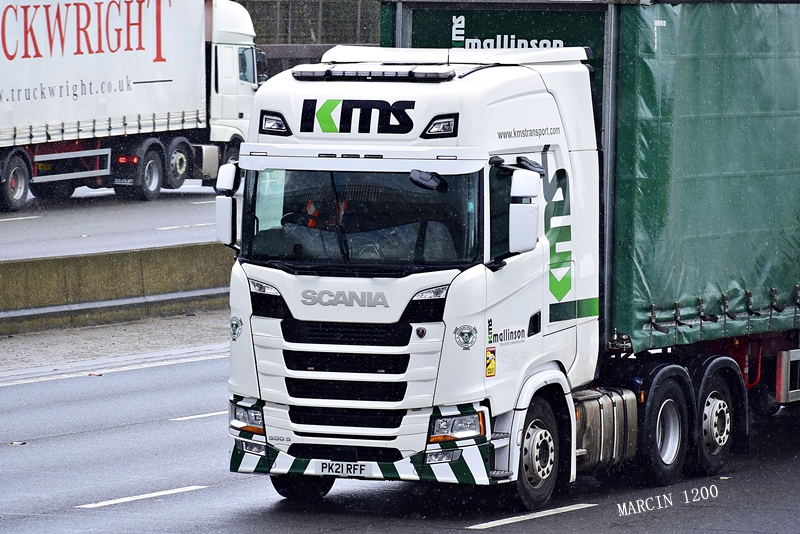 _DSC0876-crop-KMS TRANSPORT-Scania S NG.JPG