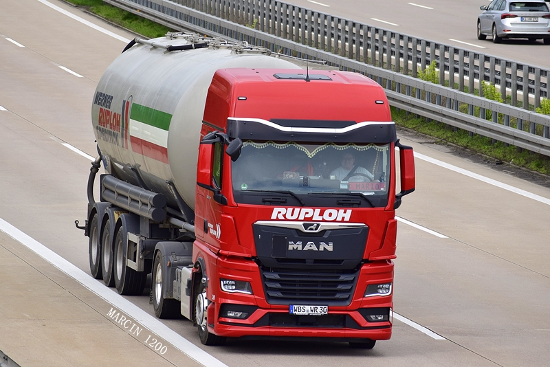 _DSC1464-crop-Ruploh-MAN TGX II.JPG