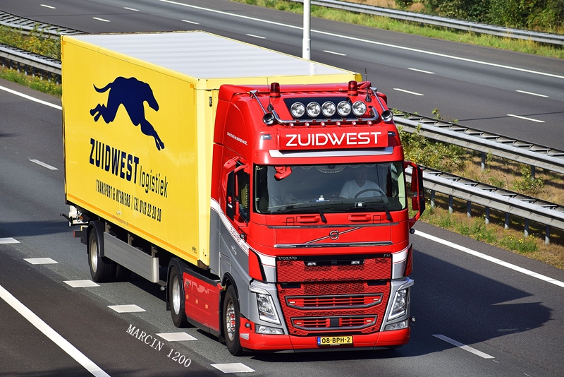 _DSC8347-crop-Volvo FH IV -Zuidwest Logistiek.JPG