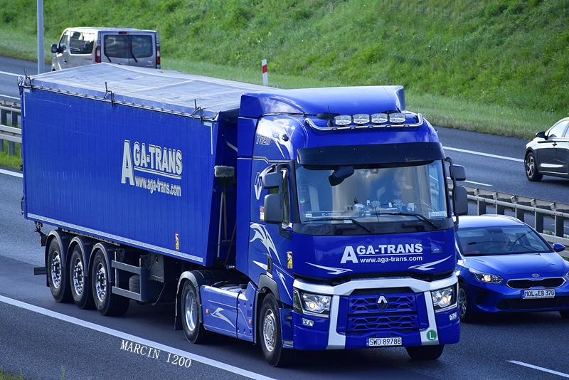 _DSC6645-crop- Renault Range T-Aga - Trans Piotr Salamon.JPG